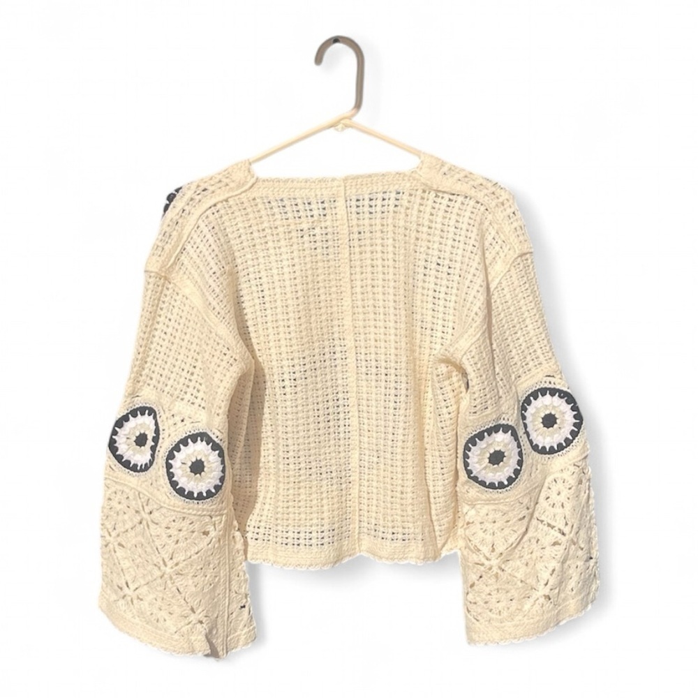 Crochet Blouse with belled sleeves Vintage Inspired - Picture 3 of 8